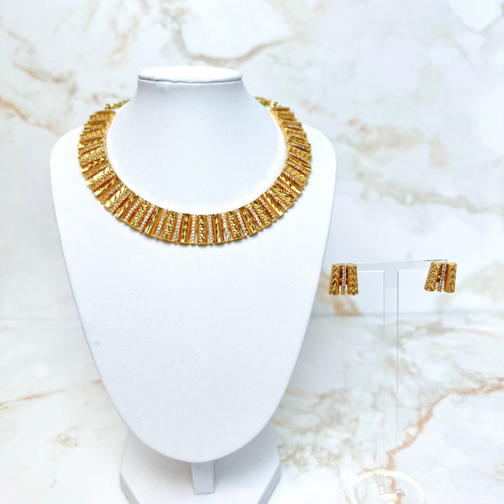 Gold Choker Necklace Set