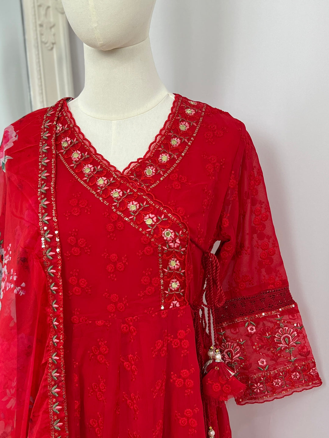 Embroidered Kurtha Set - Red