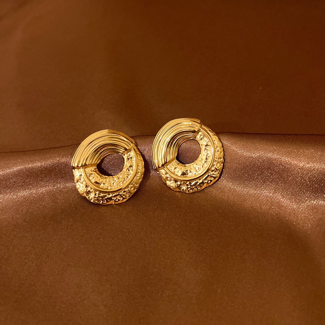 Textured Open Circle Stud Earrings