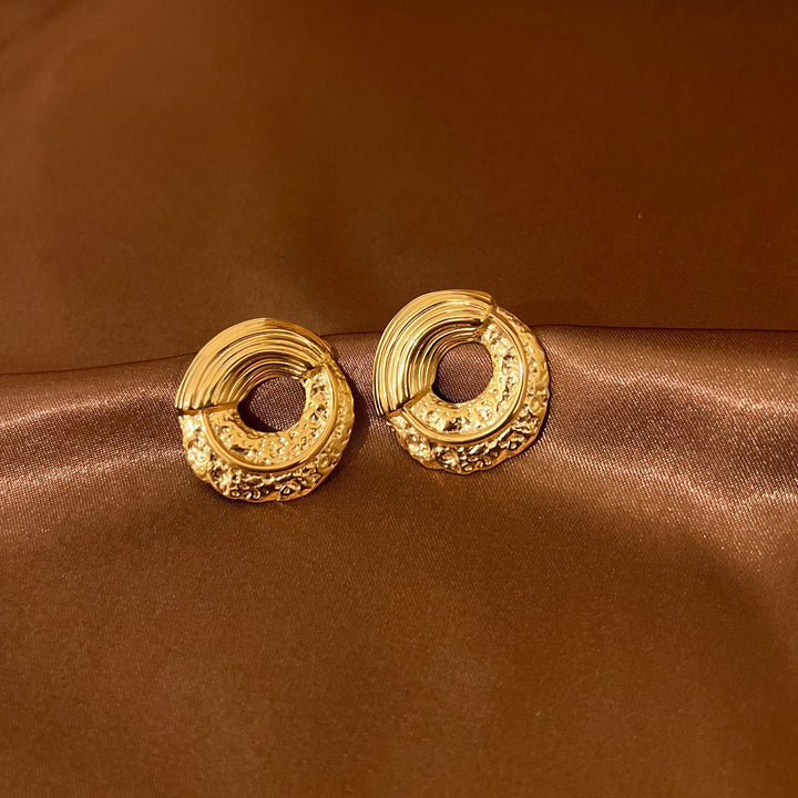 Textured Open Circle Stud Earrings