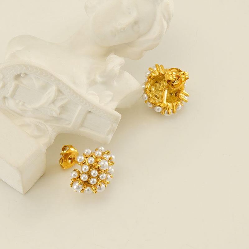 Freshwater Pearl Elegant Ear Studs
Stainless Steel 18K Gold Plated