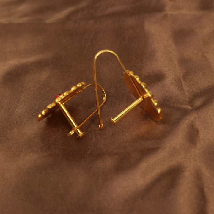 Kaan Dhungri Ear Cuff