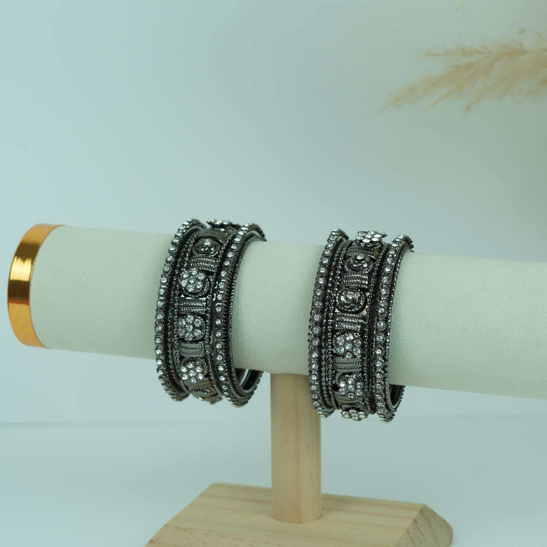Black Stone Statement Bangle Set – Oxidised Finish