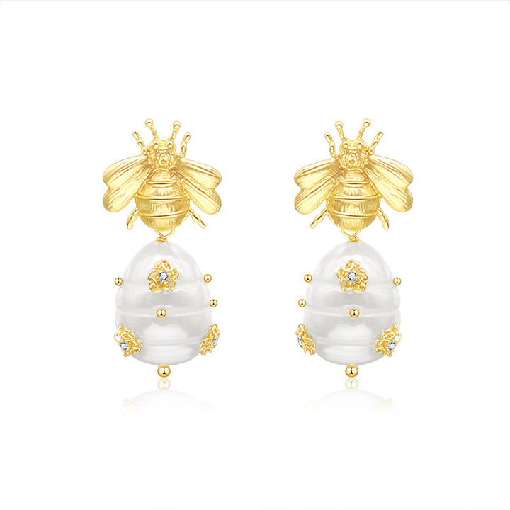 Bee Pearl Inlay Zircon
Drop Earrings