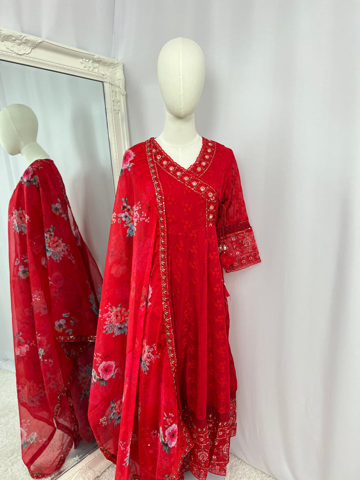 Embroidered Kurtha Set - Red