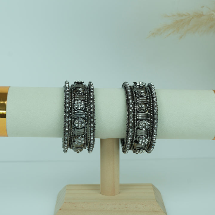 Black Stone Statement Bangle Set – Oxidised Finish