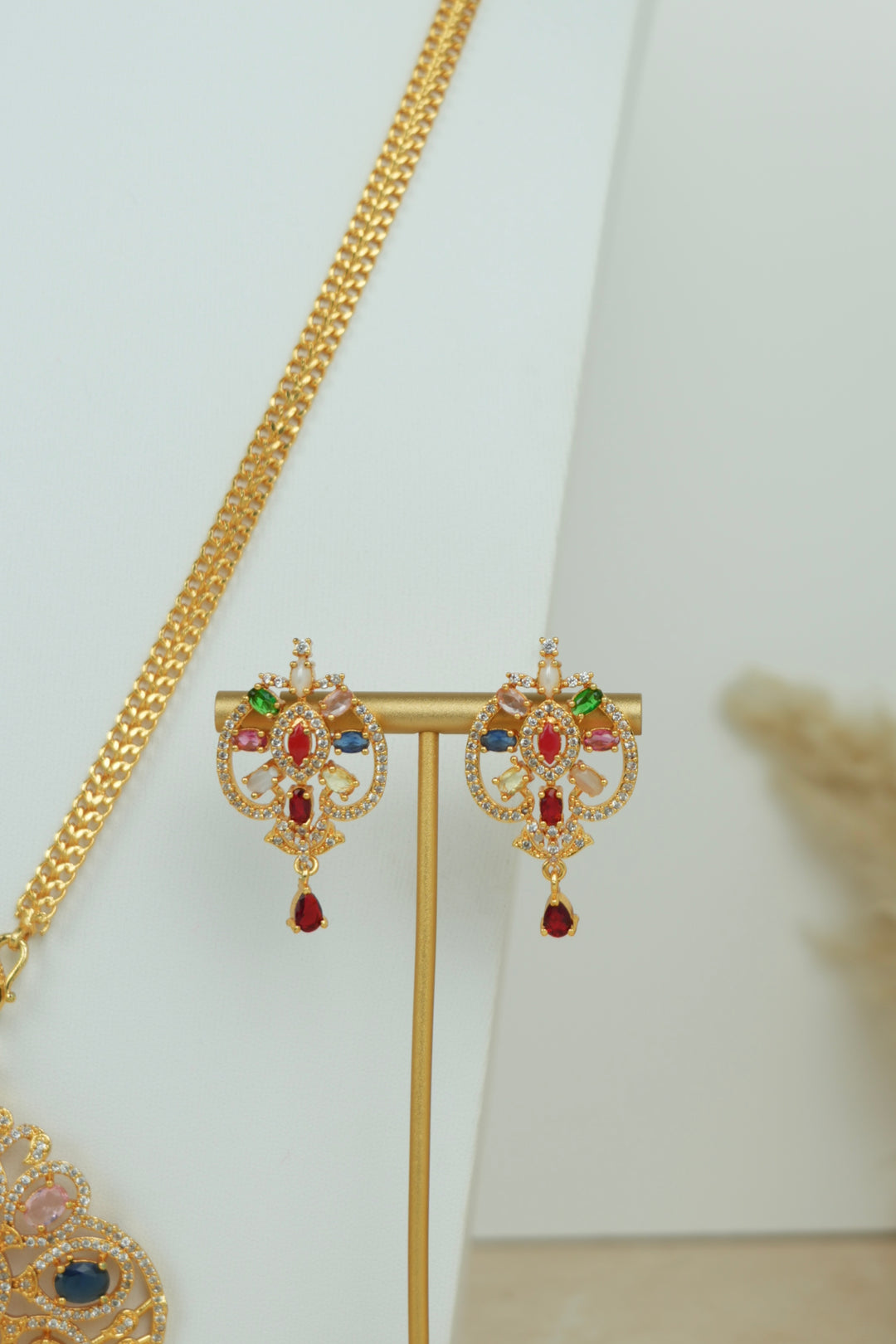 Navaratna Pendant Necklace Set