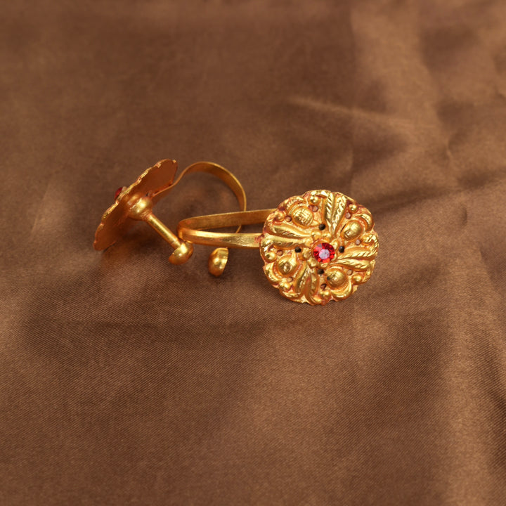 Kaan Dhungri Ear Cuff
