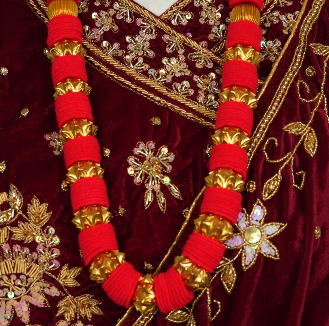Kadey Kantha Mala – Red Makhamal