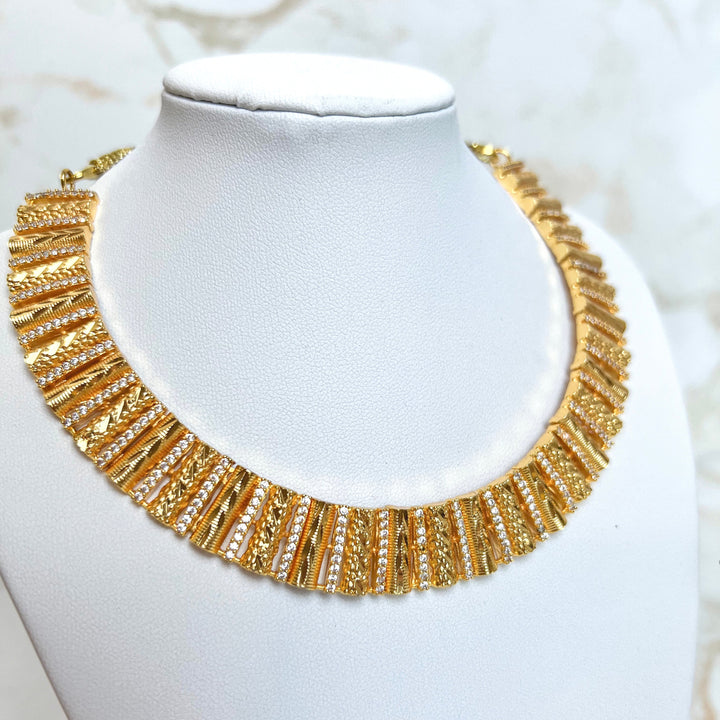 Gold Choker Necklace Set