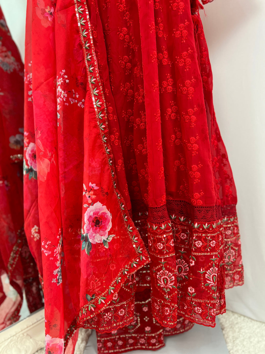 Embroidered Kurtha Set - Red