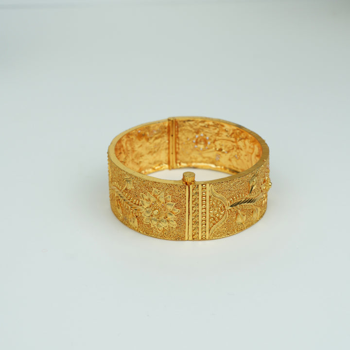 Solo Statement Bangle