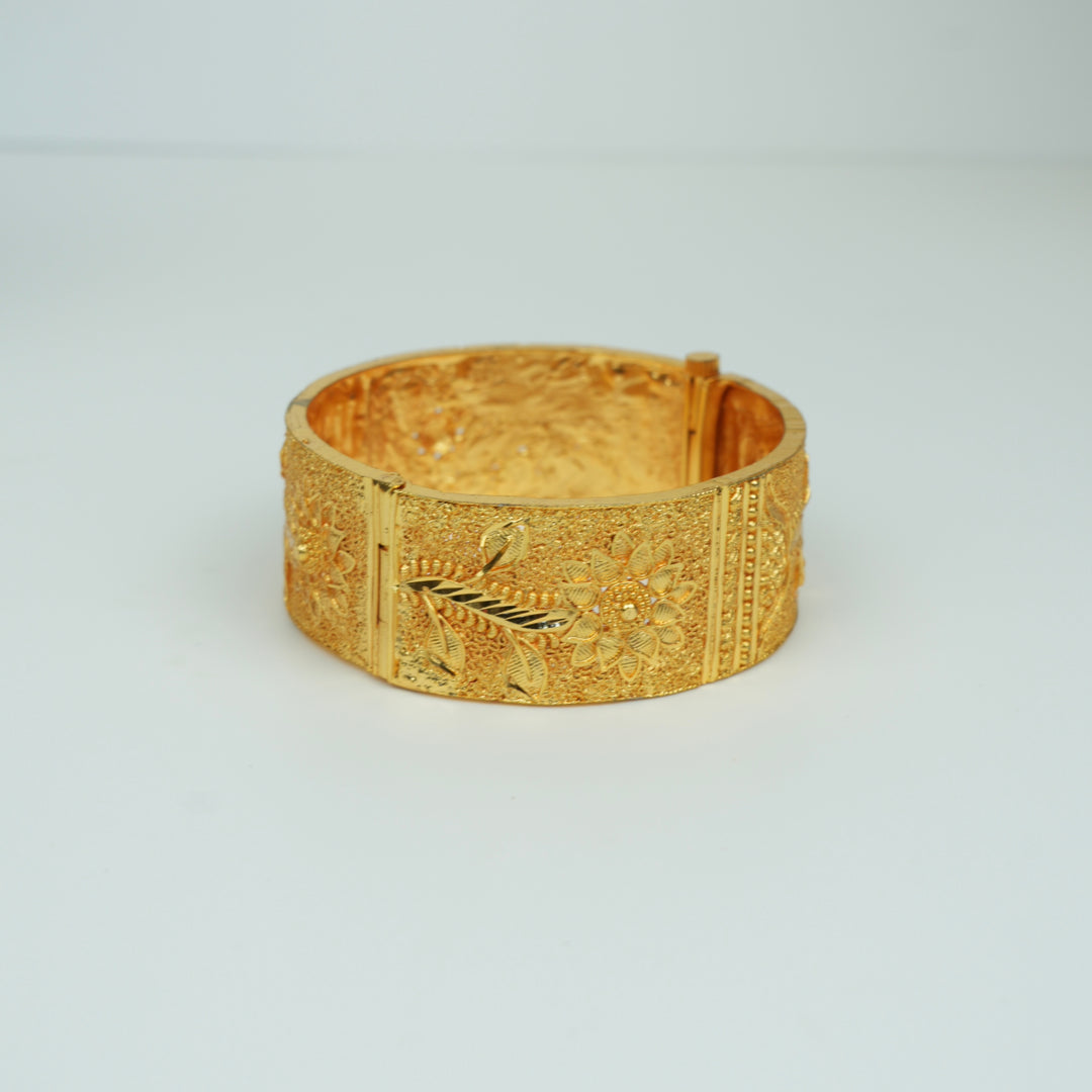 Solo Statement Bangle