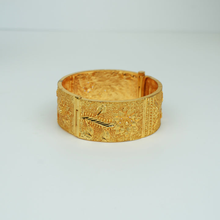 Solo Statement Bangle