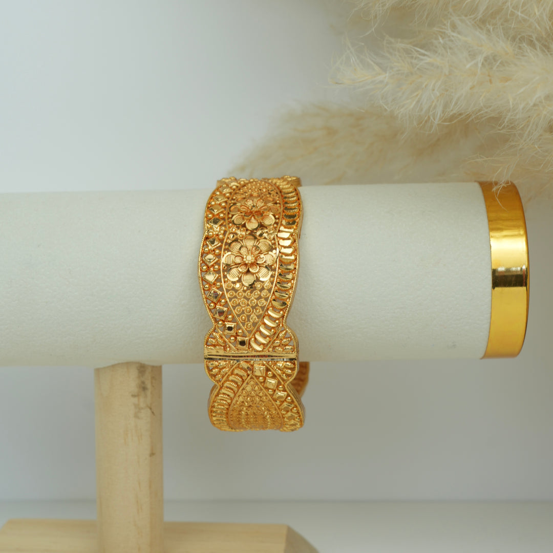 Royal Bloom Bangle