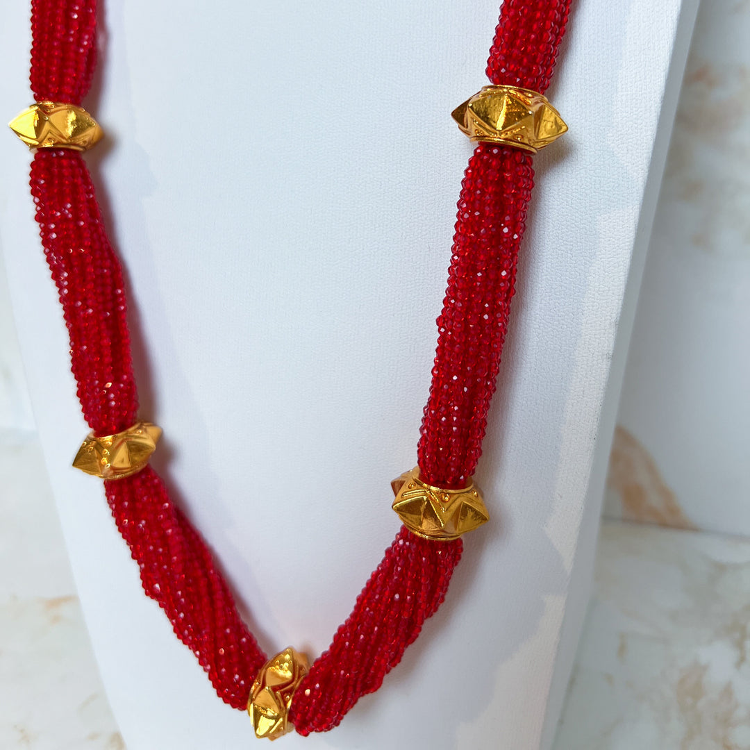 Red Hydropote Naugedi Necklace